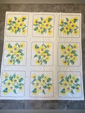 Vintage Floral Sunflower Cotton Panel tablecloth in Yellow & Green floral